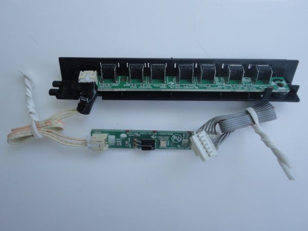 TECLADO E SENSOR DO REMOTO - SEMP TOSHIBA - LED DL3244(A)W